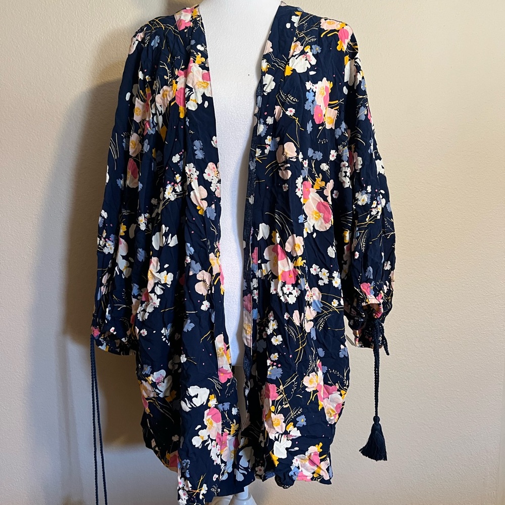 a.n.a Floral Kimono Top - Navy, Pink, White